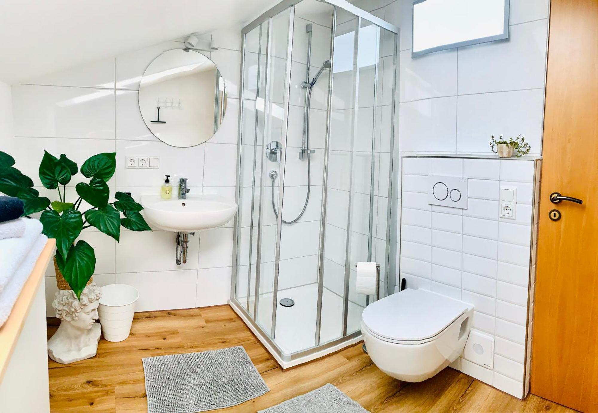 Schoene, Grosse Ferienwohnung Direkt Am Donauradweg & Keltenstadt Heuneburg 허버팅언 외부 사진